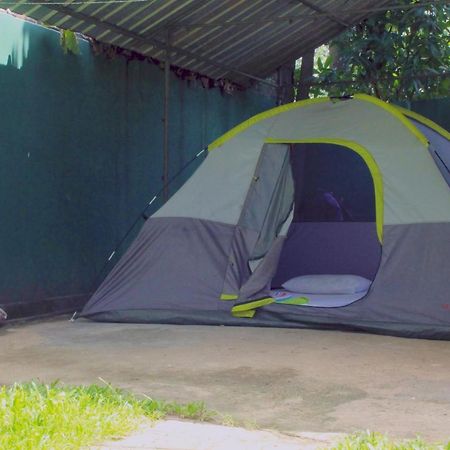 Flipflop Hostel Negombo Exterior foto