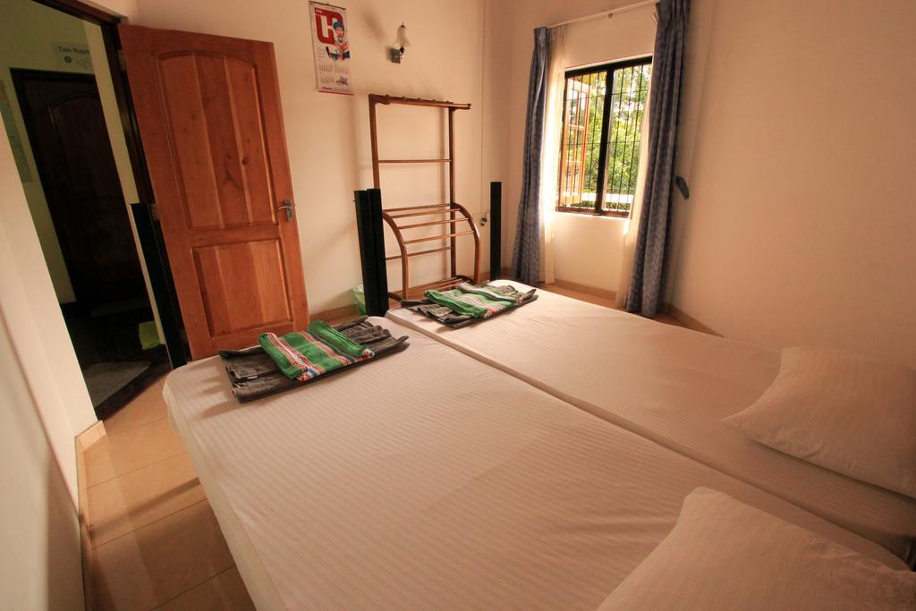 Flipflop Hostel Negombo Exterior foto